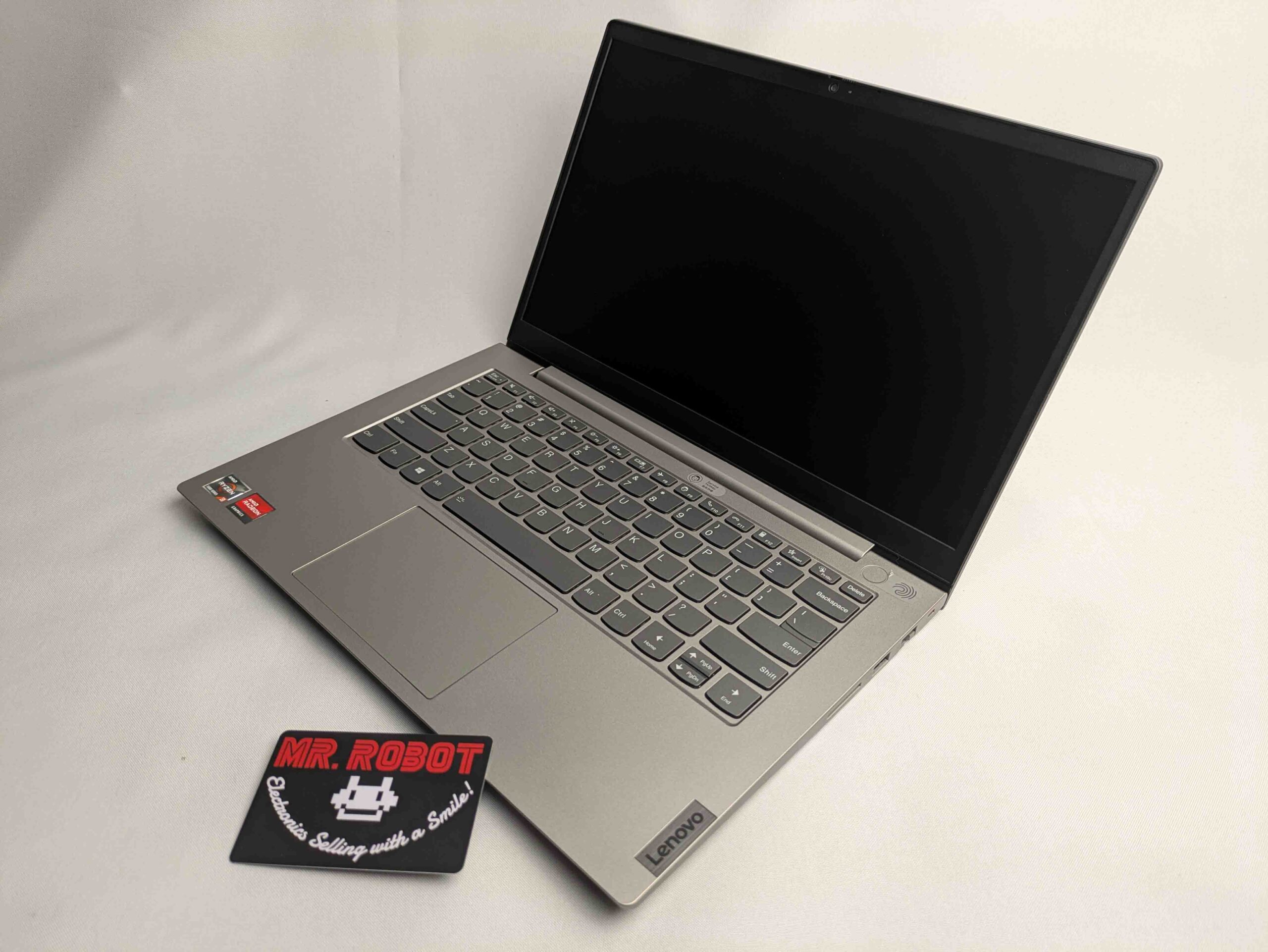 ThinkBook 14 G3 Ryzen 5500U 8G 256G 訳有中古 новий? Lenovo ThinkBook 14 G3|Ryzen 5 5500U 12 ядер по 4GHz|Vega